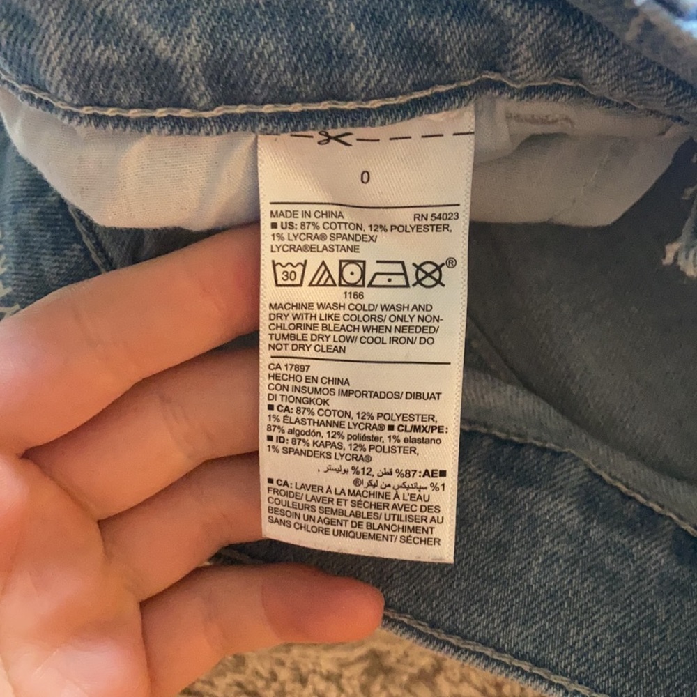 Old navy Boyfriend shorts - Picture 3 of 6